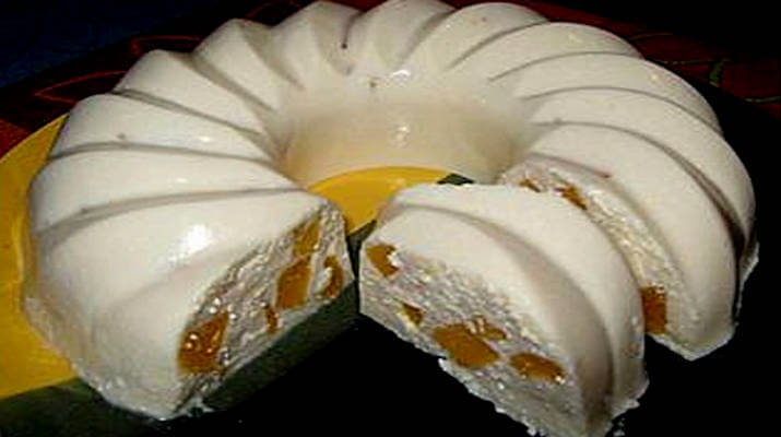 Творожный кекс с персиком без выпечки - идеальный десертик