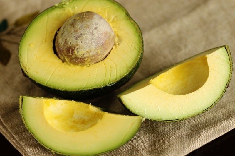 Восхитительные салаты из авокадо: 21 рецепт для настоящих гурманов