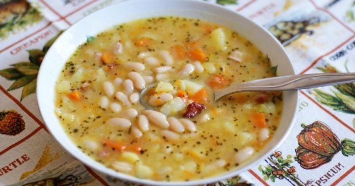 Божественно вкусный суп с фасолью. Рецепт моей прабабушки!