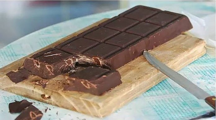 Домашний шоколад всего за 10 минут из 4 простых ингредиентов