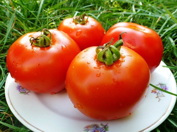 Как сохранить помидоры свежими несколько месяцев: простой и действенный трюк!