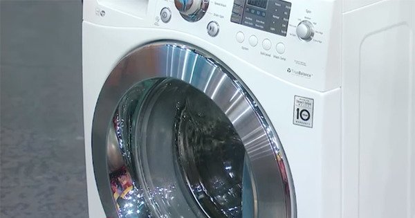 Ваша стиральная машинка полна бактерий! Поможем решить проблему с помощью одного ингредиента!