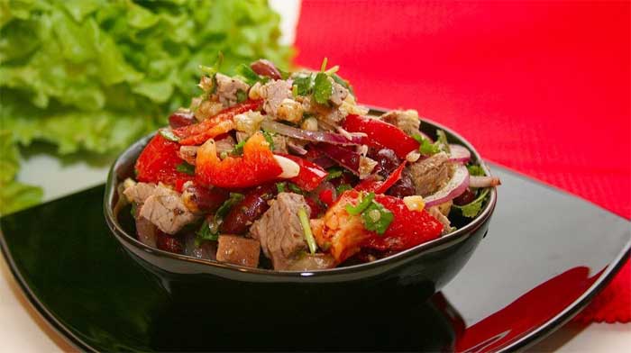 Вкусные салатики — 4 простых рецепта на каждый день. которые не приедаются!