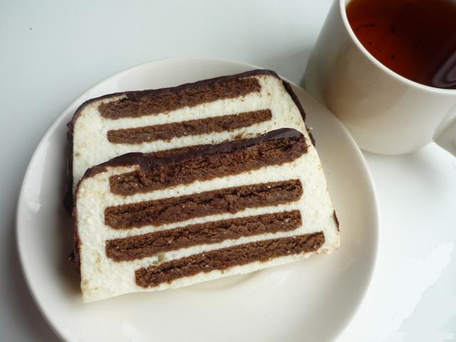 Творожный торт «Полосатый» без выпечки