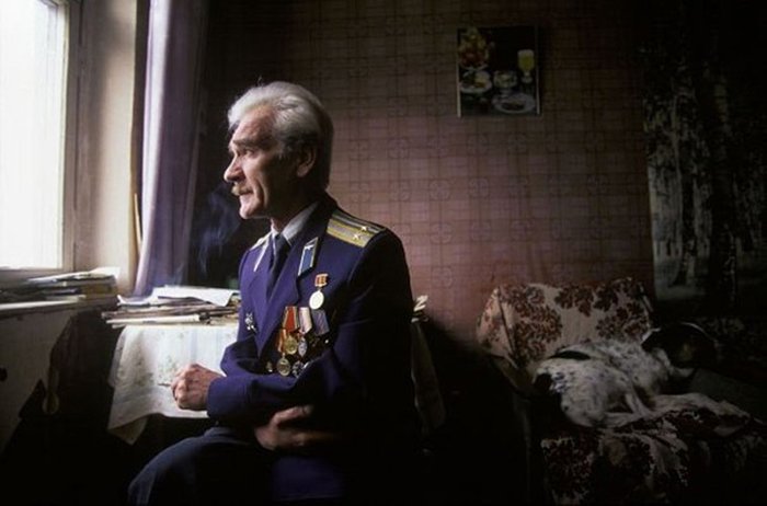 Умер герой, спасший в 1983 году мир от ядерной катастрофы. Офицер Петров скончался в нищете и забвении