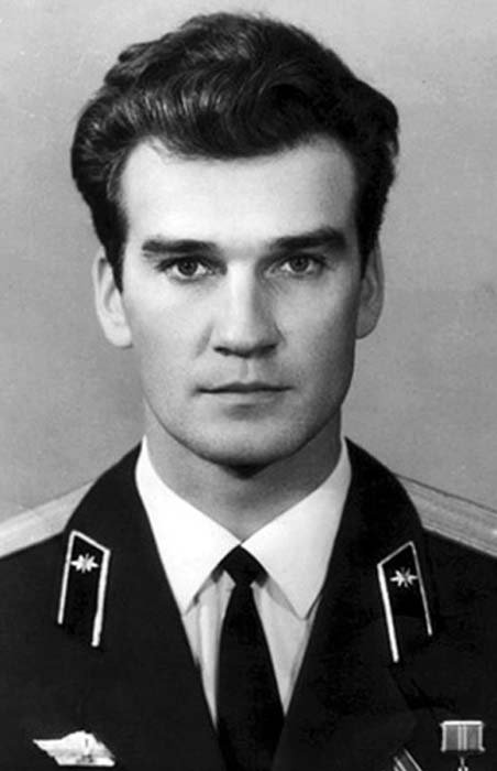 Умер герой, спасший в 1983 году мир от ядерной катастрофы. Офицер Петров скончался в нищете и забвении
