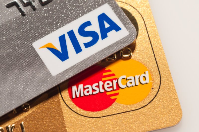 А вы знаете чем отличается VISA от MasterCard? Я не знала