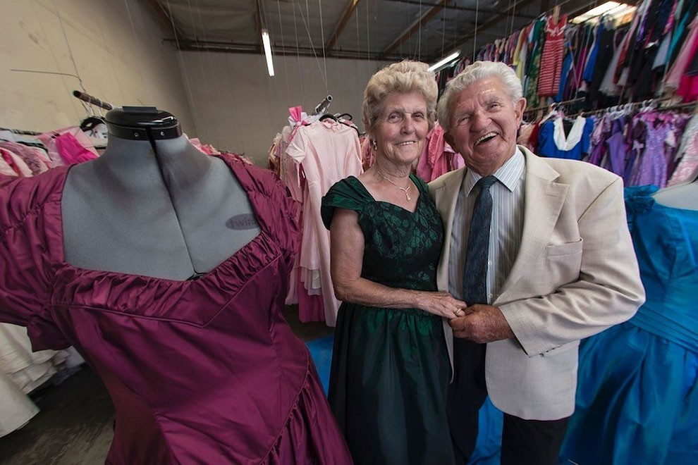 У этой женщины 55 тысяч платьев. И все это ей подарил любимый муж за 56 лет совместной жизни!