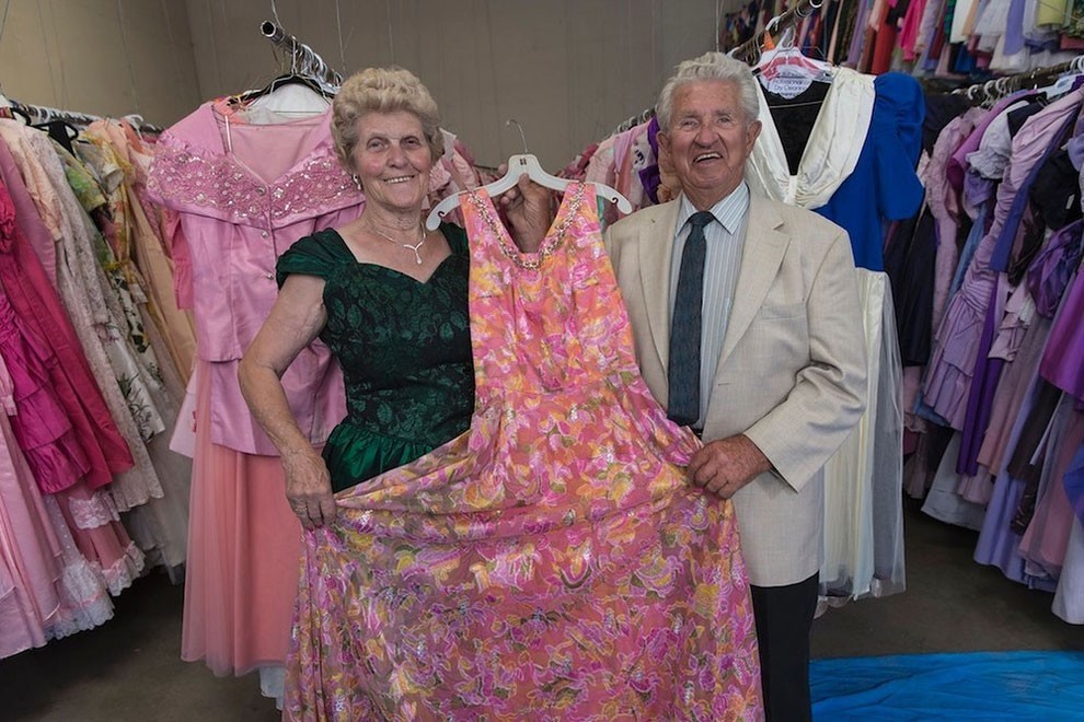 У этой женщины 55 тысяч платьев. И все это ей подарил любимый муж за 56 лет совместной жизни!