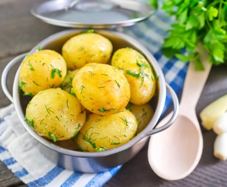 Хитрости, способные превратить обычный картофель в волшебное блюдо