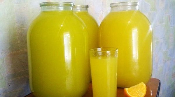 Берём 4 апельсина и получаем 9 литров натурального сока! Всё гениальное просто!