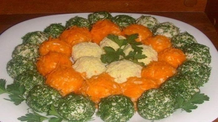 Необычный и вкусный праздничный салатик — нравится всем!