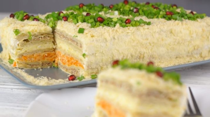 Закусочный торт «Наполеон»: что может быть вкуснее для праздничного стола?