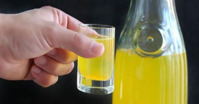 Выпейте этот напиток из куркумы, чтобы вымыть паразитов и очистить ваш кишечник!